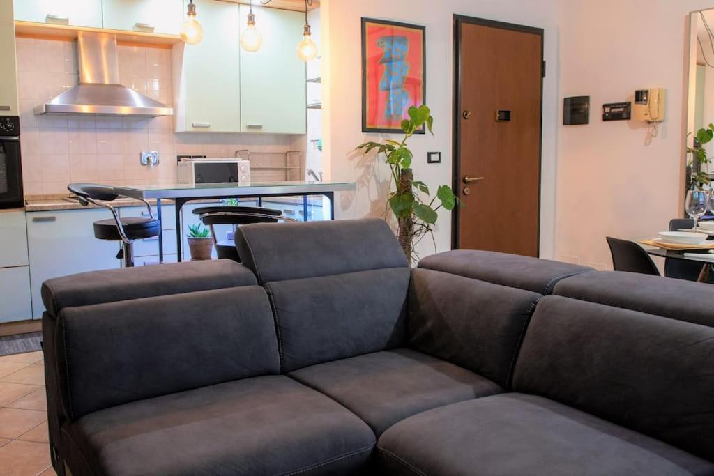Apartamento Casa Spezia - Metro Vicina, Wi-Fi Rapido & Netflix Turín Exterior foto
